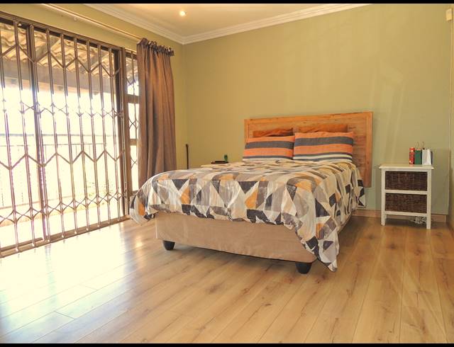 2 BEDROOM TOWNHOUSE FOR SALE IN AMOROSA